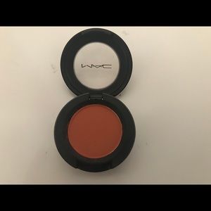 MAC Cosmetics Makeup - Mac eyeshadow Rule Matte MAC Cosmetics Makeup - Mac eyeshadow Rule Matte